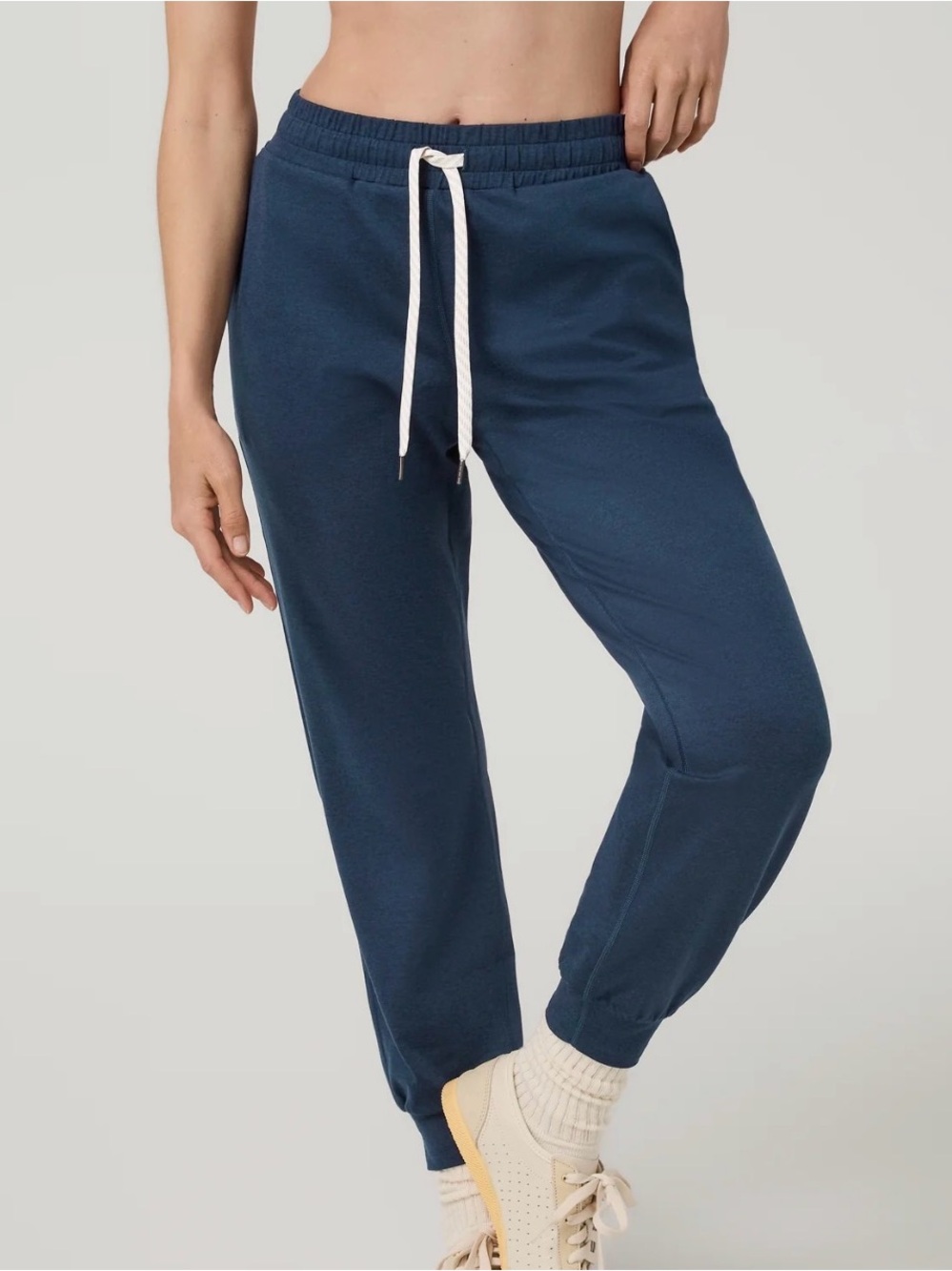 Vuori Performance Jogger Women’s Medium Navy Drawstring Lounge Sweatpants